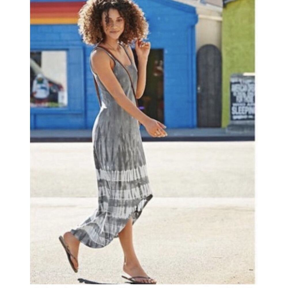 Athleta Seabreeze Tie Dye High-Low Tank Dress Size Large Shelf Bra Midi Maxi